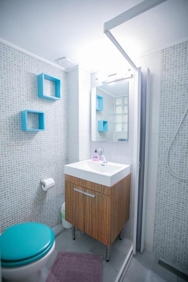 Orange And Blue Studio Downtown 5 Min From White Tower Apartment Thessaloniki Exterior photo